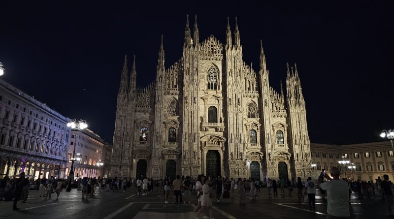 Duomo de Milán: una visita imprescindible a la catedral que domina el paisaje de la ciudad italiana