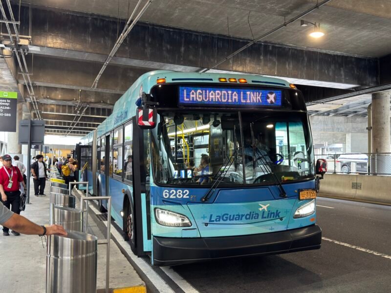 How to Take the Q70 Bus and the Subway From LaGuardia Airport to Manhattan  - Altitude Yes